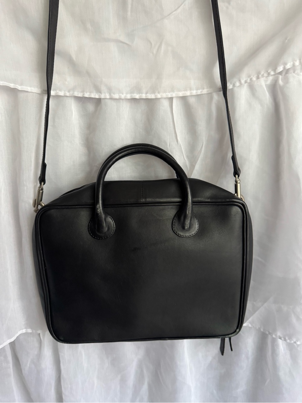 Kenneth Cole New York Laptop Briefcase - Picture 8 of 9